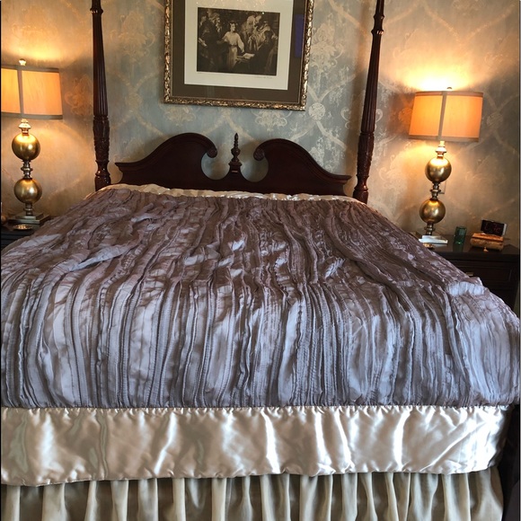 Nicole Miller queen/king 4pc set EXC - Picture 9 of 16